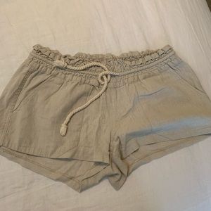 Roxy drawstring shorts!!
